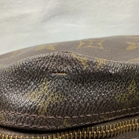 Louis Vuitton Trousse Toilette 23 - Picture 15 of 16